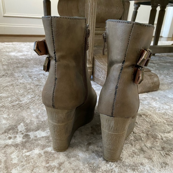 Sbicca Taupe Buckle Strap Wedge Booties - Picture 4 of 8